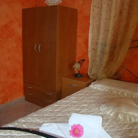 La Perla Del Sud Bed & Breakfast *