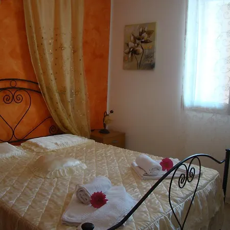 La Perla Del Sud Bed & Breakfast *